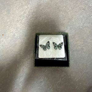 Victoria added a photo of their purchase
