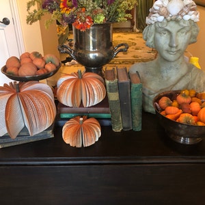 Book Pumpkins-Fall Decor-Thanksgiving Table Decor-Halloween | Etsy