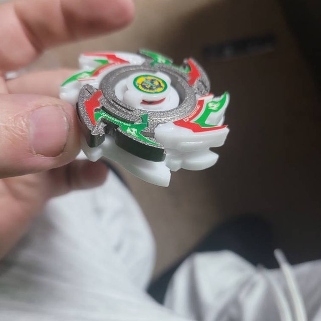 NEW! 2004 Hasbro Beyblade G-Revolution A-89 Dragoon G (Galaxy) Engine Gear