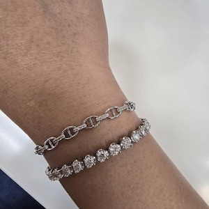 Vi added a photo of their purchase