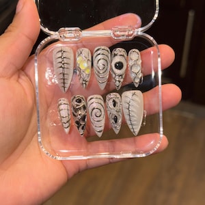 Leslie added a photo of their purchase