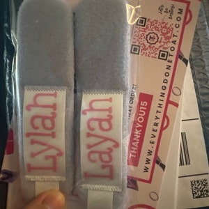 Kayla lade till en bild av sitt köp