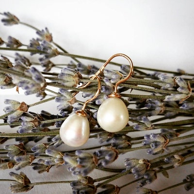 AAA 7-7.5mm white rice freshwater pearls pairs,oval pearl earrings,tear drop pearl earrings,for dangle pearl earrings,LR7-3A-10