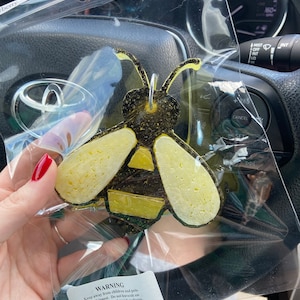 Taylor hat ein Foto des gekauften Artikels hinzugefügt