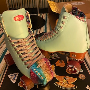 Ashleigh added a photo of their purchase