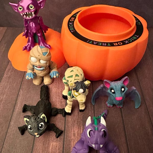 3D Printed Mini Crystal Terrace Stands for Pixies or Fidget Friends ...