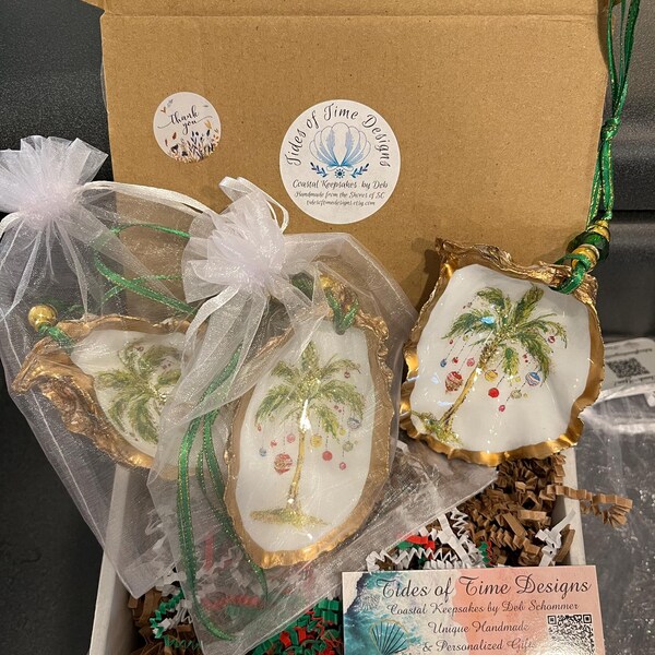 Decoupaged puffed star christmas ornament