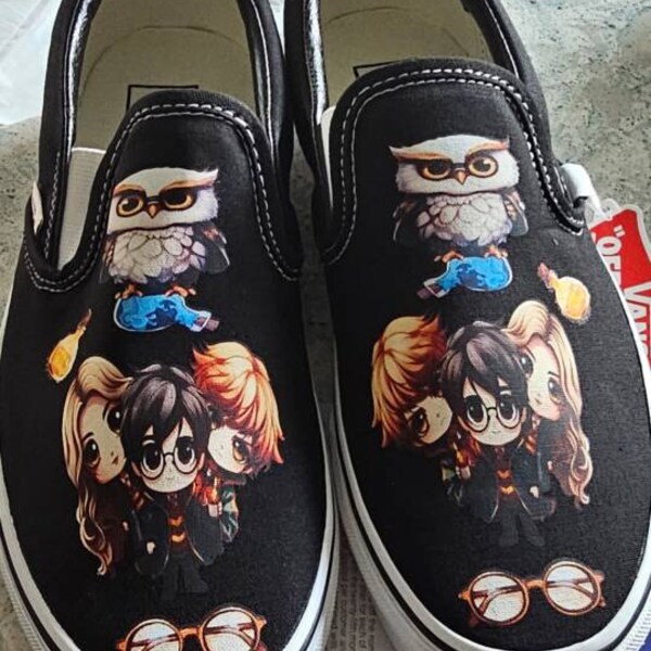 travis scott glow in the dark shoes