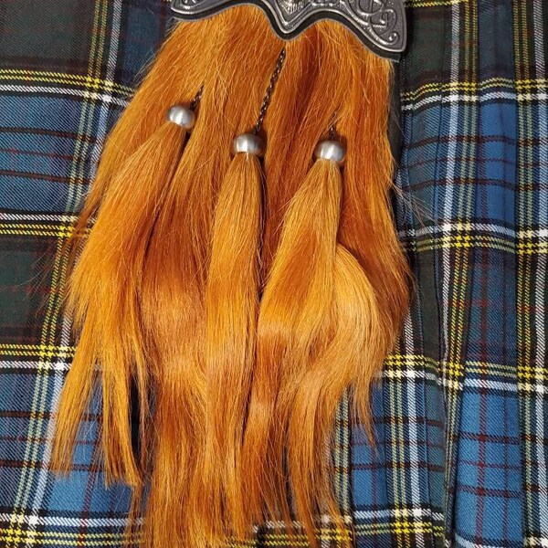 Synthetic Long Hairs Sporran Black Color Body With Two White Tassels main image 0