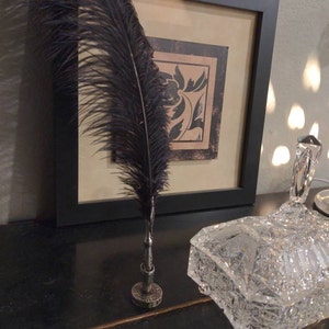 Ostrich Feather Dip Pen with Pen Stand, Choice of Colors – ArteOfTheBooke