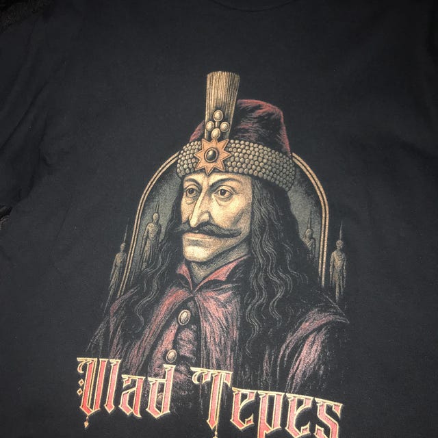 T-shirt Dracula Vlad L'Empaleur - Design Unique - 100% Coton - Taille S à 3XL