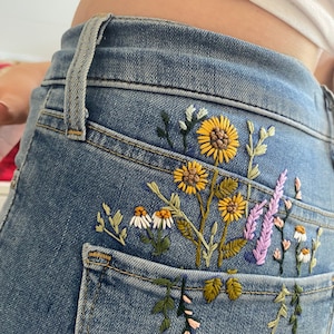 Kit Summer Bloom Embroidery Kit | Etsy