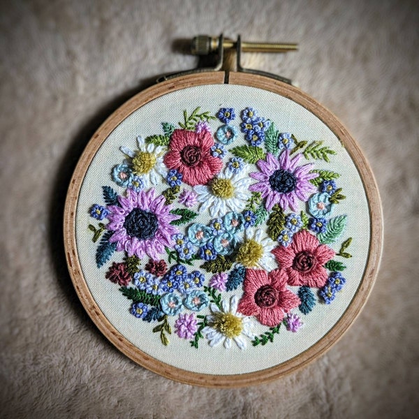 Embroiderd Sampler Wildflower Sampler 4 Inch Hand Embroidery Craft Kit, Bright Floral ...