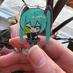 Hayley added a photo of their purchase