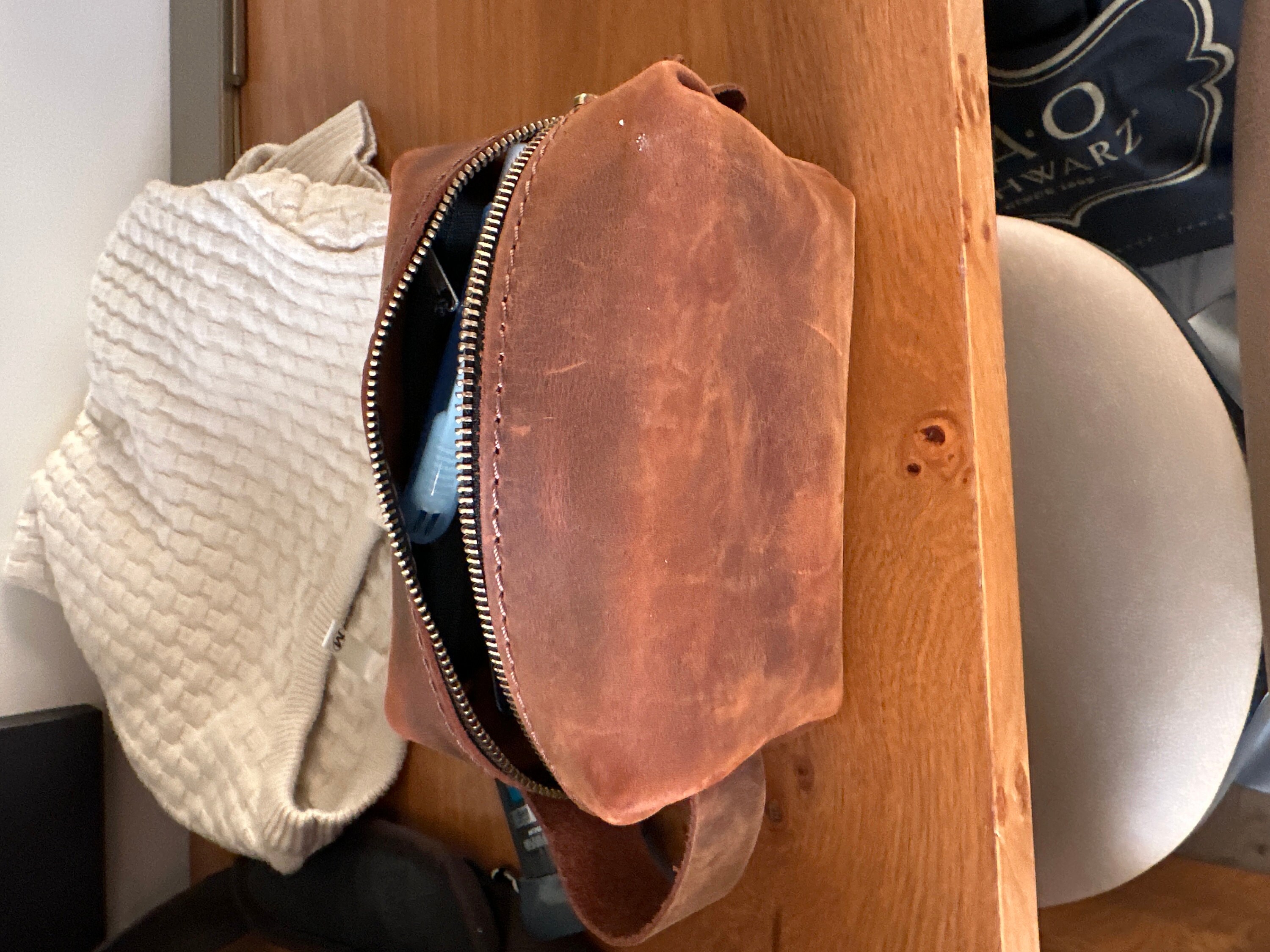 Personalized Men&#39;s Leather Dopp  Bag Groomsmen Gifts Men&#39;s Travel Dopp Kit Custom Leather Dopp, Anniversary Gift for Him, Gift for Father