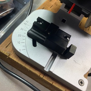 Hornady 9 Slot Single Stage Shell Organizer/Holder *Magnetic* Hornady 9 Slot Single Stage Shell Organizer/Holder *Magnetic*