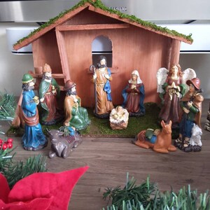 Christmas Nativity Set With Stable and Light 11 Pieces - Etsy Christmas Nativity Set With Stable and Light 11 Pieces - Etsy
