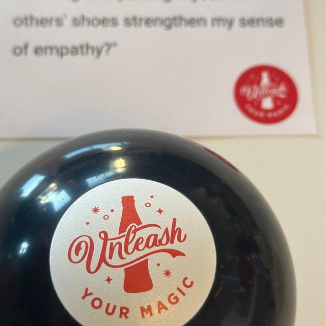 Magic 8 Ball, Classic Fortune Telling Teller Original Game, New Magic 8 Ball Toys And Games, Retro Theme Fortune Teller, Ask A Question And Turn Over For Answer - Temu