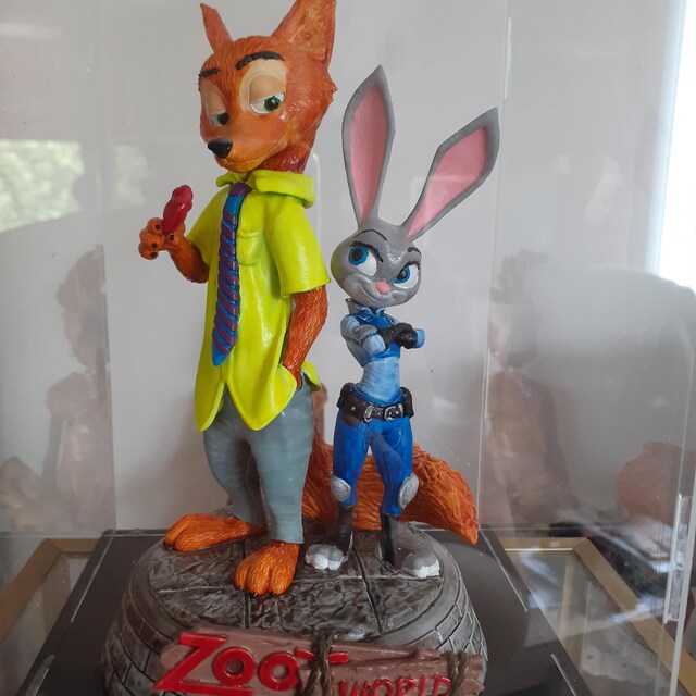 Zootopia Figurine: Judy Hopps and Nick Wilde - Etsy