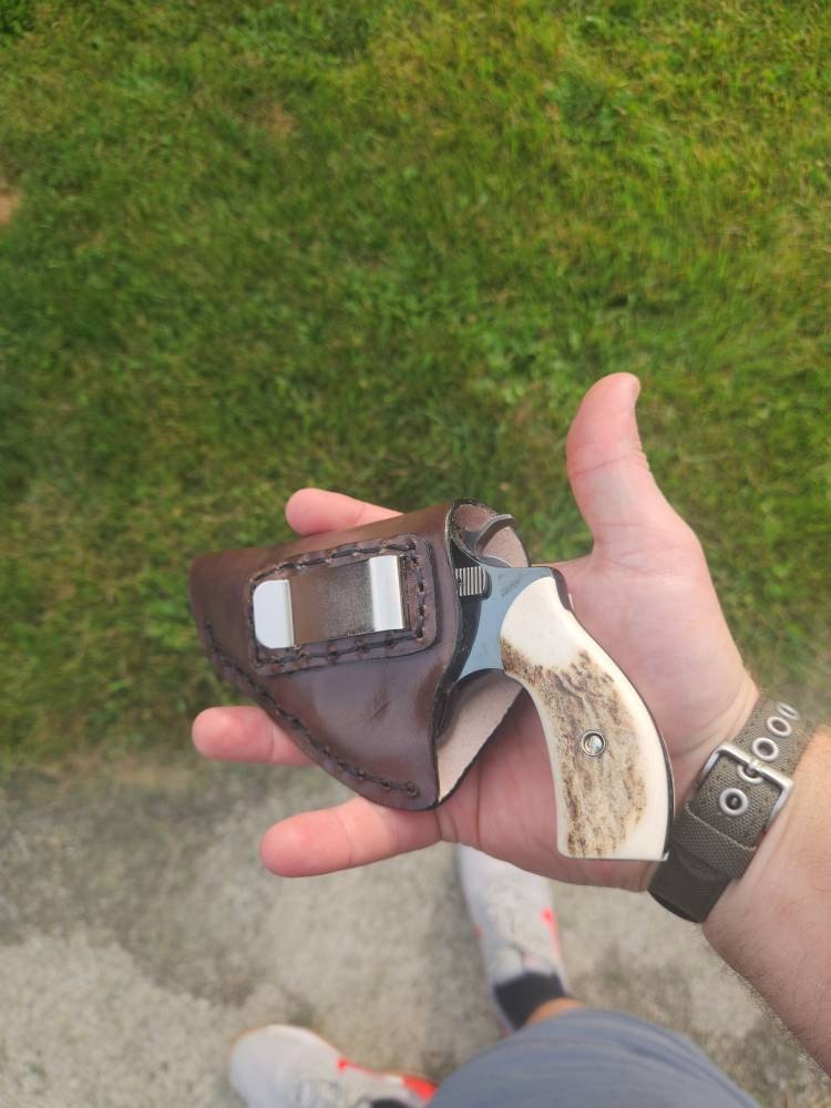 Smith & Wesson Leather Holster, J Frame Brown Concealed or Open Carry with Belt Clip, Right or Left Handed