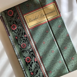 Kassandra added a photo of their purchase