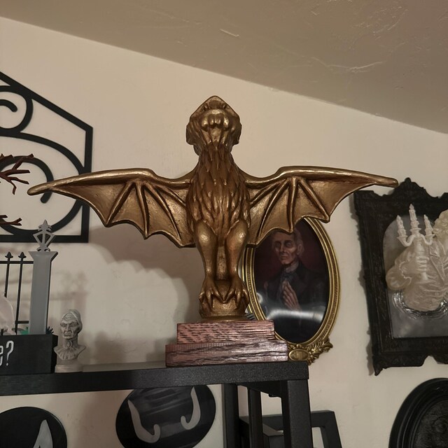 Haunted Mansion Bat Stanchion Cast Resin - Etsy