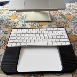 マジックトレイ • Apple Magic Keyboardおよびトラックパッド用