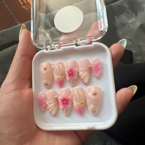 Frida added a photo of their purchase