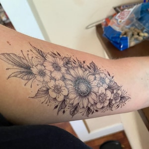 Savannah added a photo of their purchase