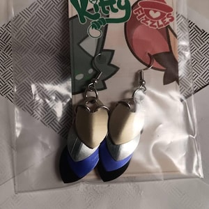 Chelsea added a photo of their purchase