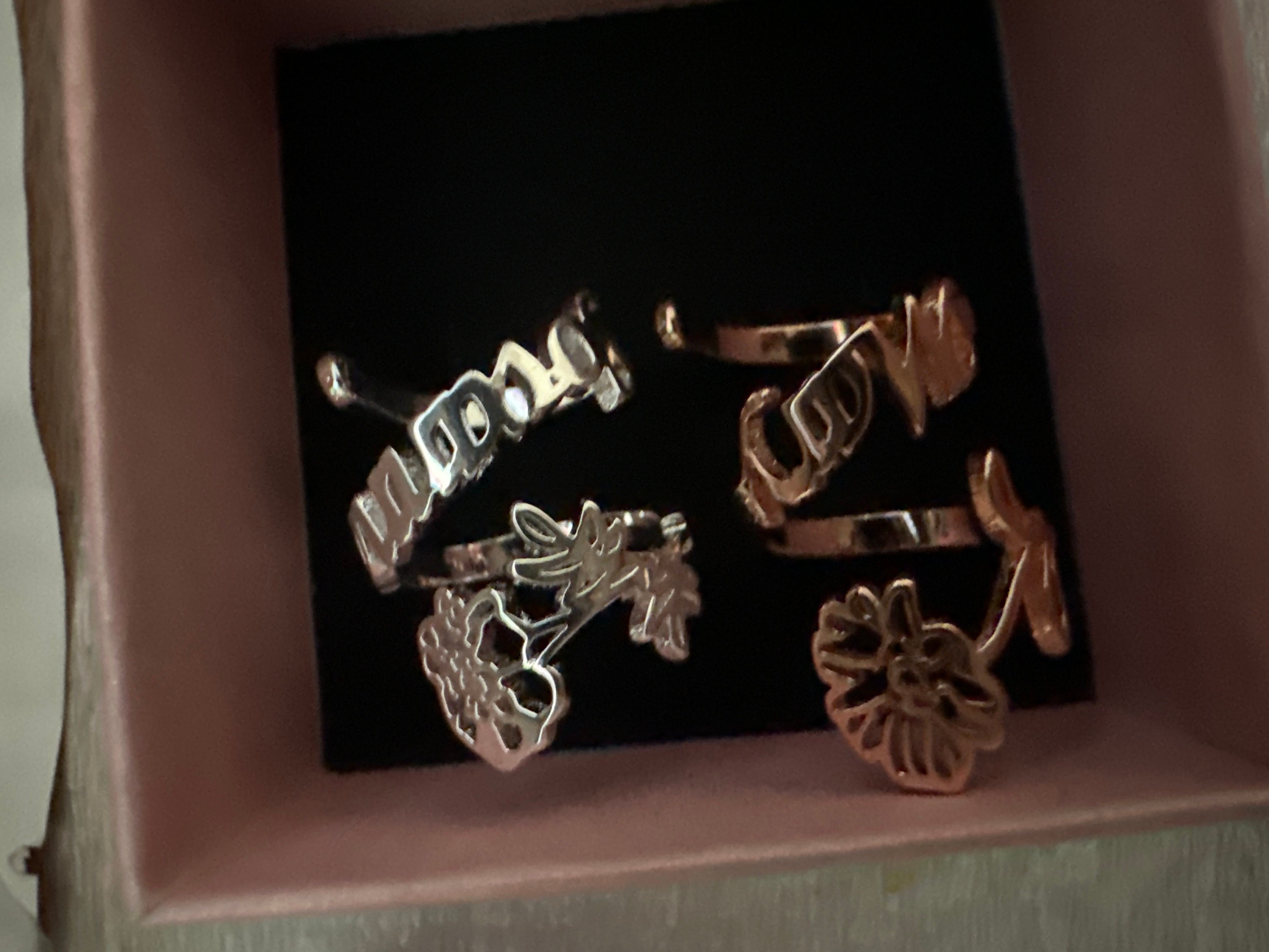 Stethoskop-Namensschild personalisiert, Stethoskop-Charms-ID-Tag mit Geburtsstein-Geburtsblume, Geschenke für Krankenschwestern, Ärzte, RN, Medizinstudenten