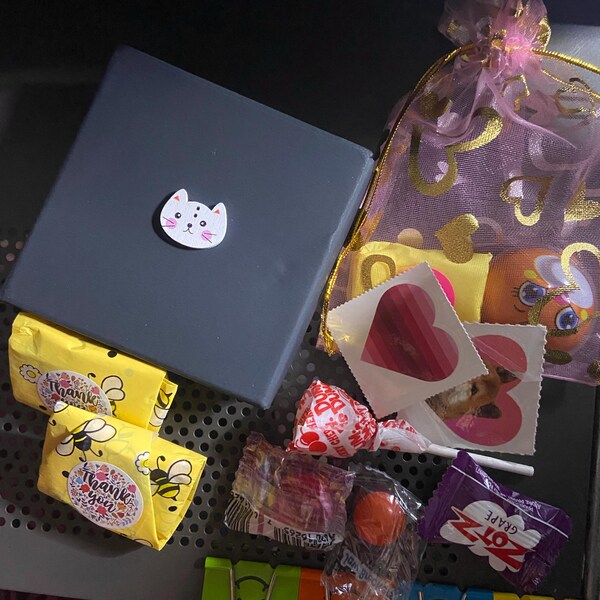 1980's Avon Ring Set,size 7 & 8 Stacking Rings,christmas Gift,nos ...