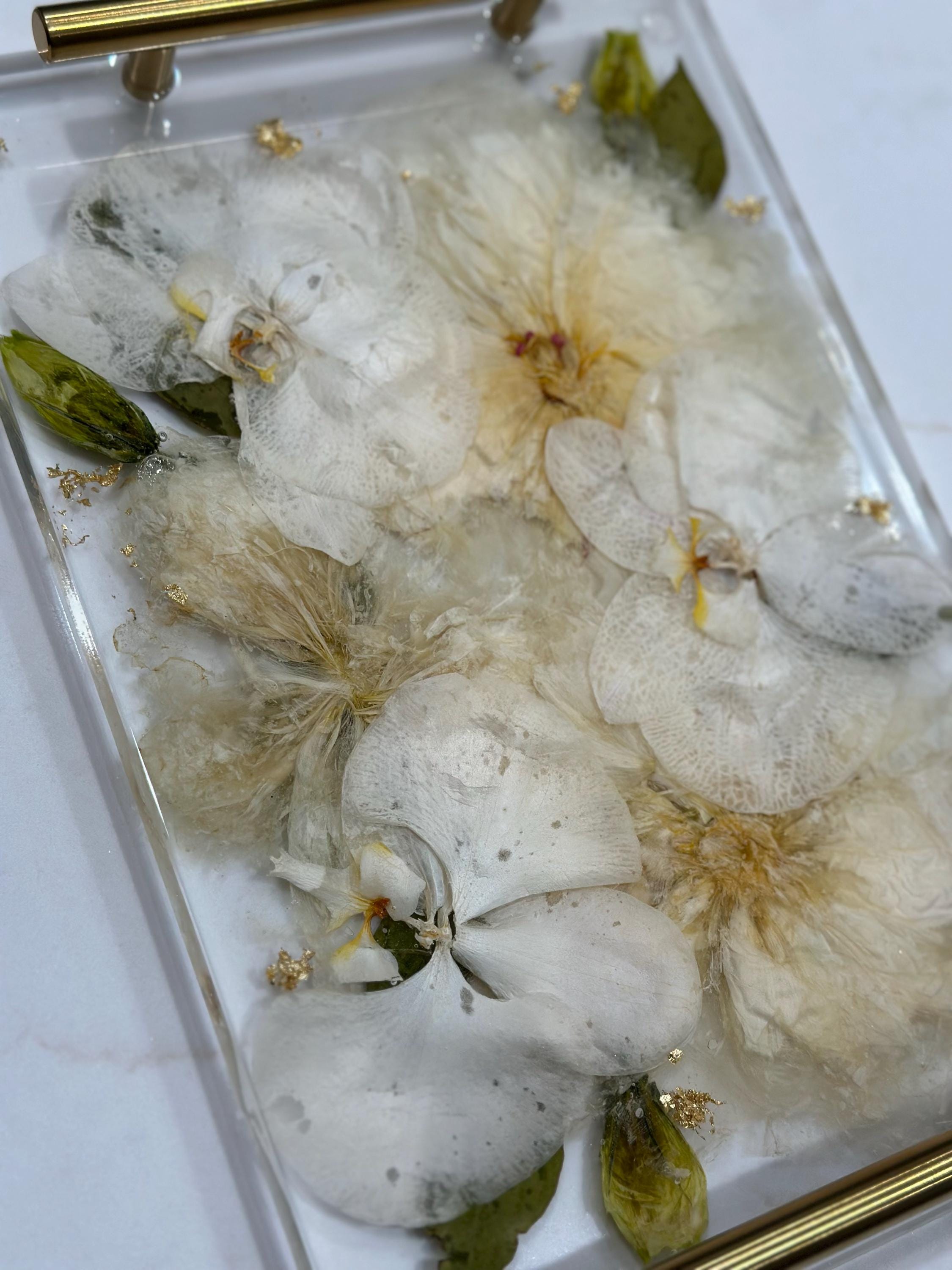 Preserved flowers from Nalleli's etsy review