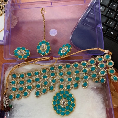 RATNAVALI JEWELS Set di orecchini per collana da donna, stile indiano e etnico, stile Bollywood, gioielli tradizionali, Ottone, Zirconia cubica
