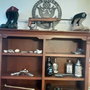 Rustic Wooden Gun Rack Stand Presentation Table Display Rifle Shotgun ...