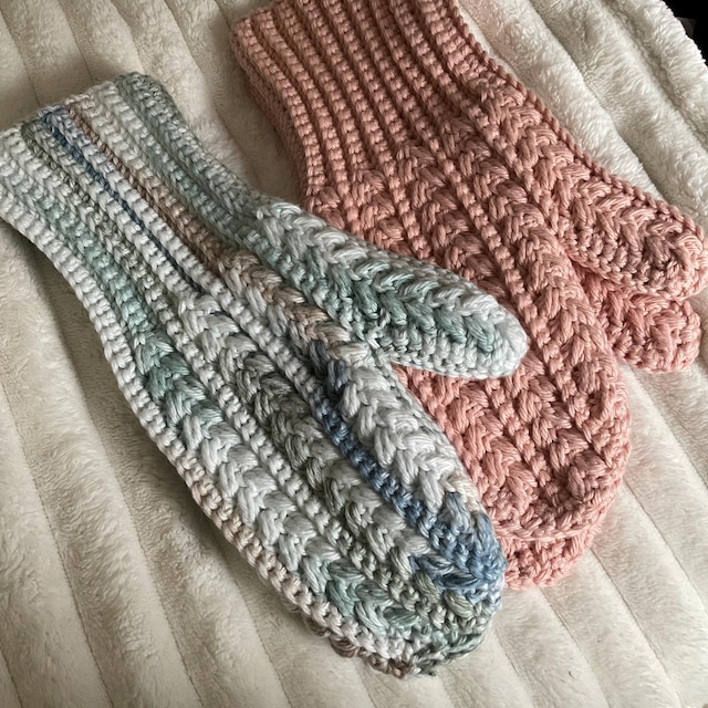 A customer's finished Winter Wheat Stitch Flat Mittens Crochet Pattern (Digital PDF)