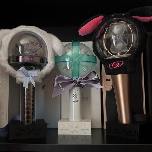 Kpop - Lightstick STAND Boy Groups - Etsy