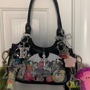 Elektra added a photo of their purchase