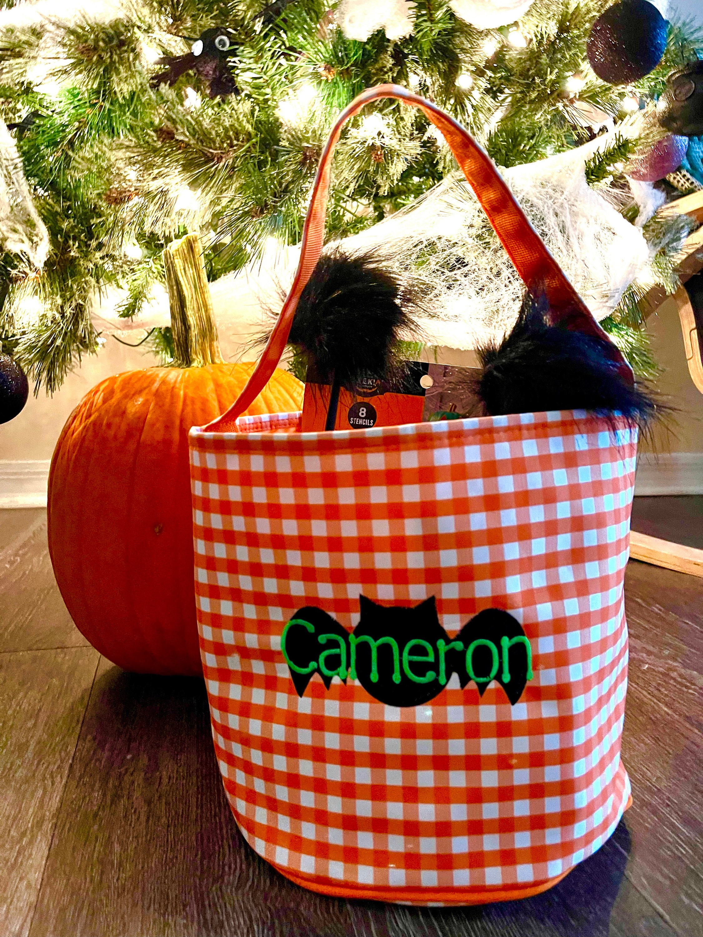 Trick or treat bag, Trick-or-treat bucket,  Halloween Bucket, Personalized, Halloween Basket, monogram, trick-or-treat, Halloween bag