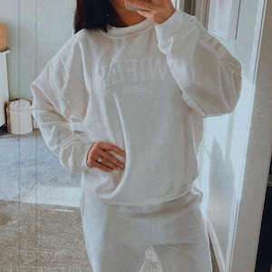 Wfey Personalzed Crewneck Sweatshrt MRS Personalzed Crew Neck Pullover Athletc Block WFEY