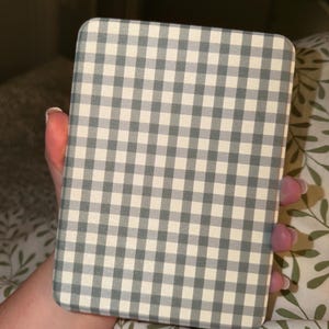 Victoria added a photo of their purchase