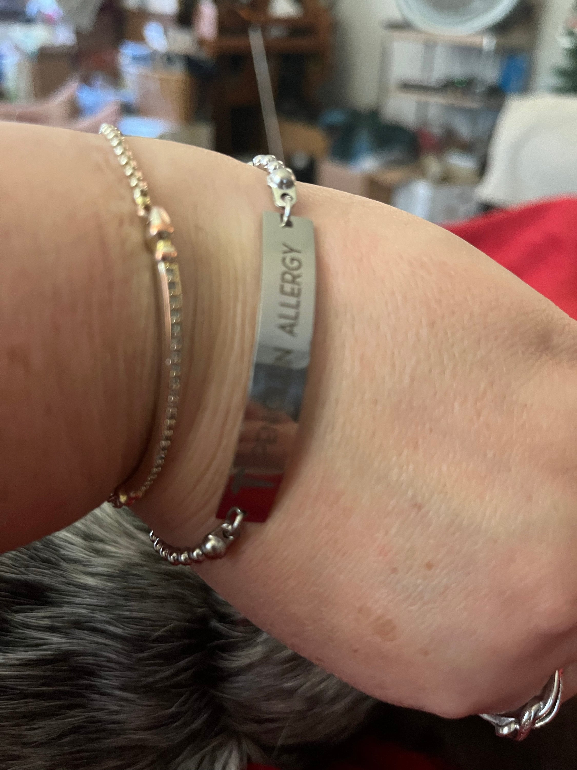 Medical Alert Bracelet Women Diabetes Medical ID Jewelry Personalized Allergy Bracelet Type 1 Diabetes Autism Seizure Awareness