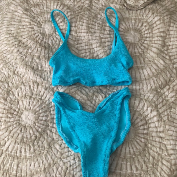 hot ladies in tight jeans