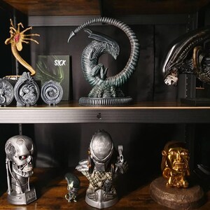 エイリアンクイーン チェストバスター - ホラーエボリューション