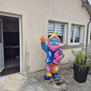 Stéphanie added a photo of their purchase