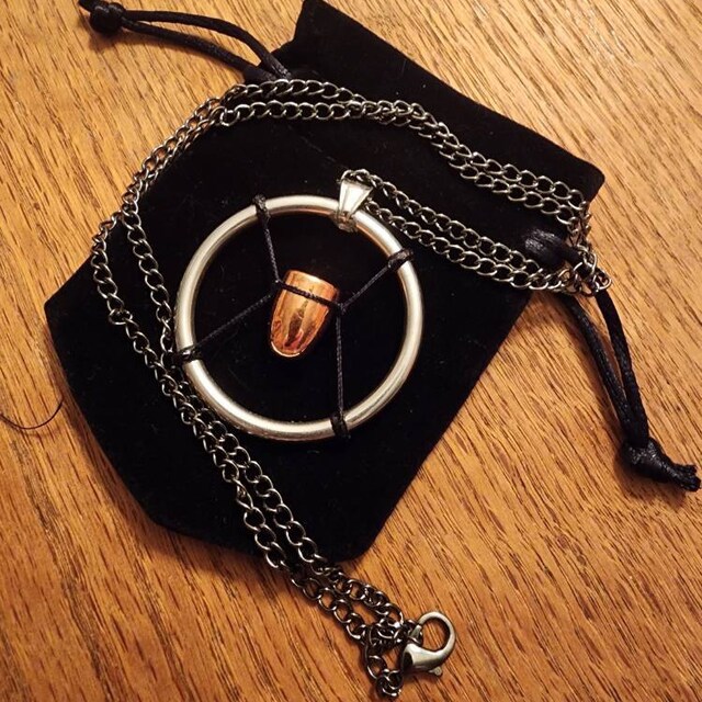 サイバーパンク2077 Vの弾丸ネックレス（シリアルナンバー入り） サイバーパンク2077 Vの弾丸ネックレス（シリアルナンバー入り