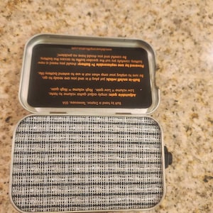 Portable Mint Tin Amp and Speaker for Electric Guitar Altoids Red