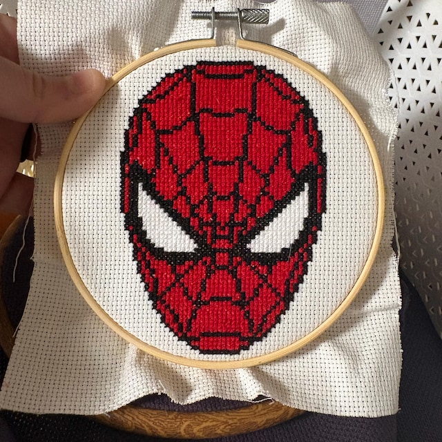 スパイダーヒーローマスクのクロスステッチパターン - Etsy 日本