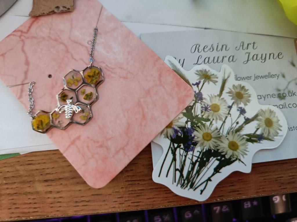 Bee and Honeycomb Necklace, Yellow Bee Necklace, Silver Bee Necklace, Stainless Steel Honeycomb Pendant, Yellow Flower Necklace for Her