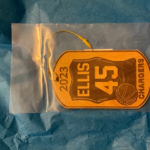 Personalized Swim Team Keychain – FREE Customization With Name & Team – Perfect Senior Night Gift For Swimmers
